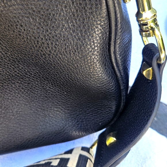 MARC JACOBS Empire City Messenger Pebbled Leather Crossbody Bag Guitar Strap - Picture 8 of 13